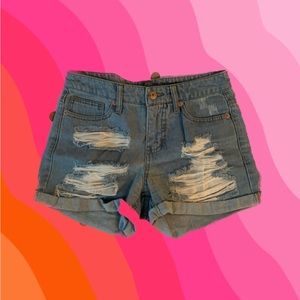 Mossimo denim high rise light wash distressed short short ❄️